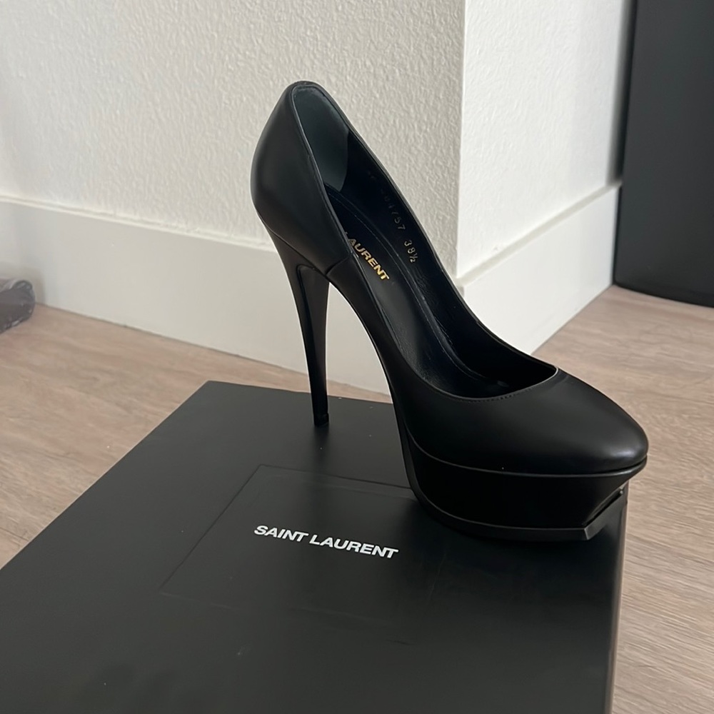 Saint Laurent platform pumps NWB 38.5
